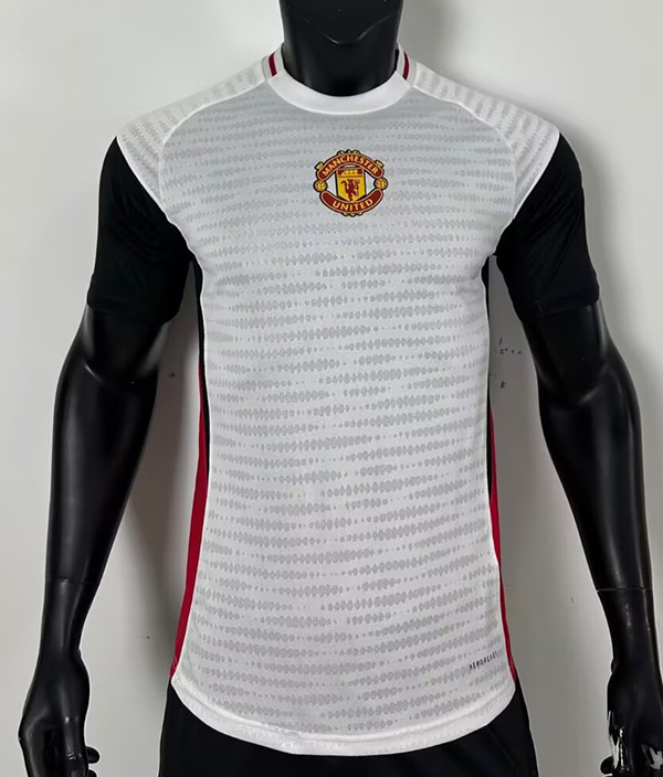 2025-26 Man White player version
