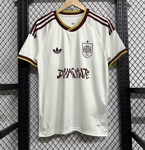 2026 Spain away &advertisement