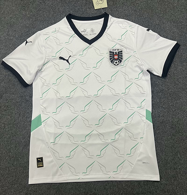 2024-25 Austria away