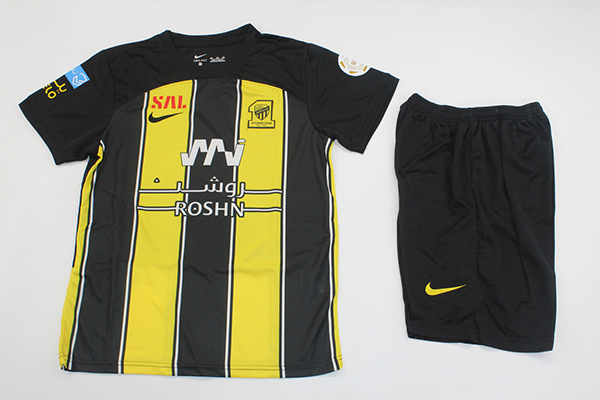 2023-24 Al Ittihad home kids