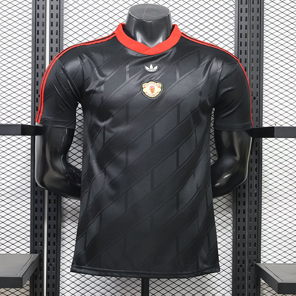 2026-27 Man Retro player version
