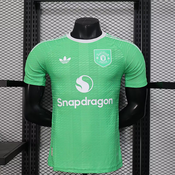 2025-26 Man GK player version