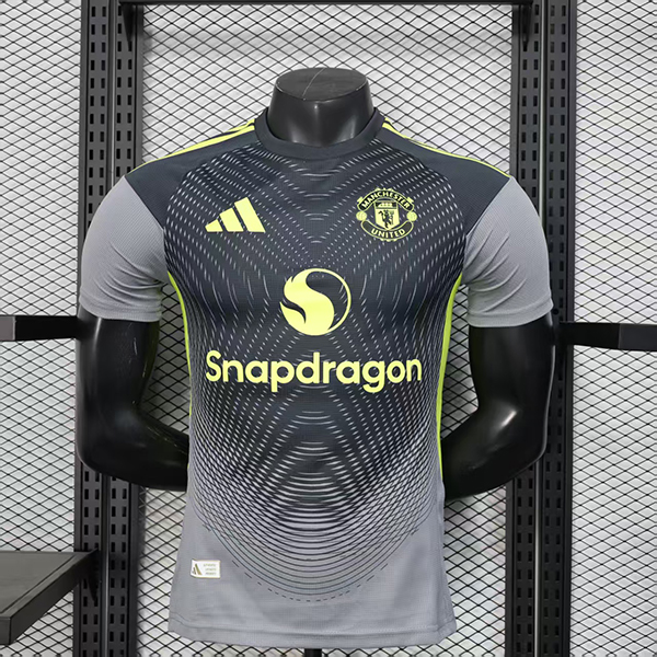 2025-26 Man GK Player Version