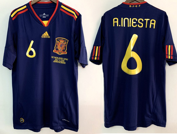 Spain 2010 Retro away&A.INIESTA 6